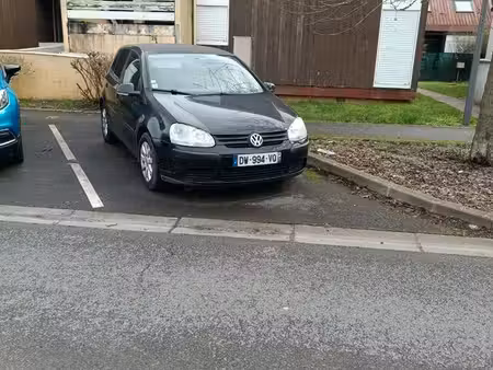 Volkswagen Golf 1.6 102
