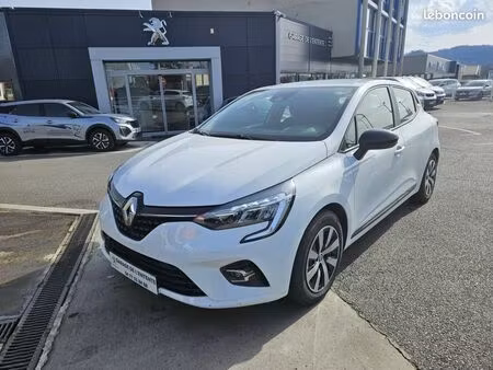 Renault Clio E-Tech 1.6 140 Business