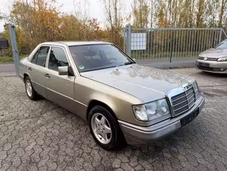Mercedes-Benz Classe E 200 E 2.0 75