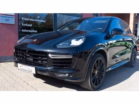 Porsche Cayenne Turbo S V8 4.8 570 4x4