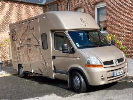 Renault Master 2.5 dCi 120