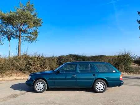 Mercedes-Benz Classe E E 280 V6 2.8 193