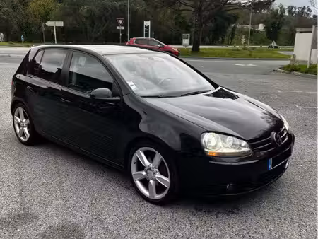 Volkswagen Golf 2.0 TDI 140
