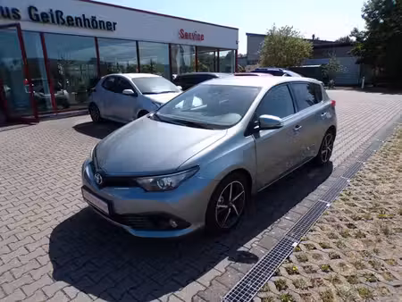 Toyota Auris 1.2 116