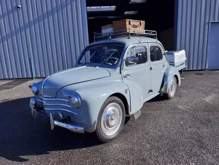 Renault 4CV Luxe