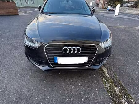 Audi A4 2.0 TDI 150 Attraction