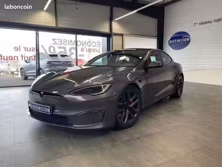Tesla Model S Plaid 1020 4x4