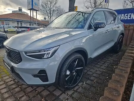 Volvo XC40 B3 2.0 163 Black Edition