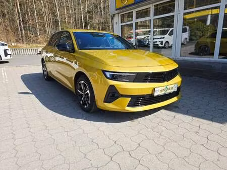 Opel Astra 1.2 131 GS