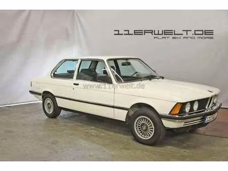 BMW Série 3 323i
