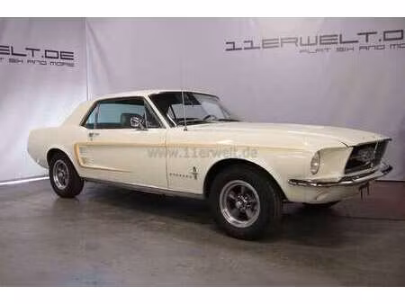Ford Mustang 