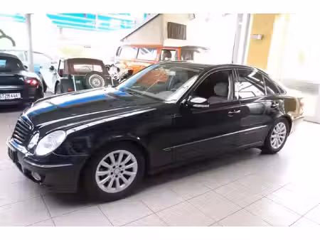 Mercedes-Benz Classe E E 230 211