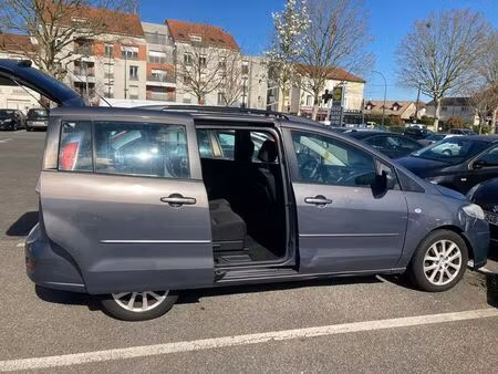 Mazda 5 