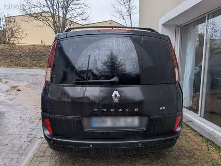 Renault Espace V6 3.0 dCi 180