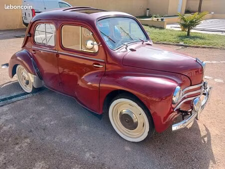 Renault 4CV 