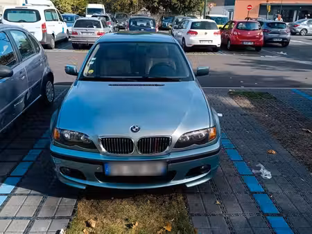 BMW Série 3 320i 2.2 170 Luxe