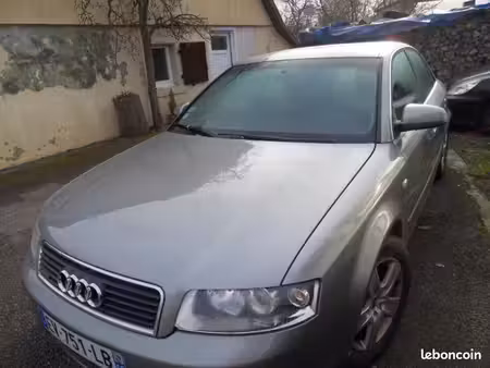 Audi A4 V6 3.0 220