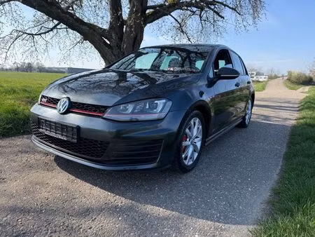Volkswagen Golf GTI 2.0 TFSI 230 Performance