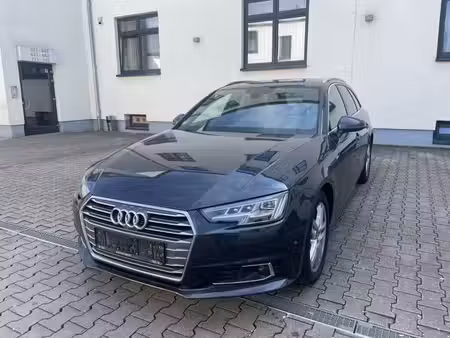 Audi A4 2.0 TDI 150 S line