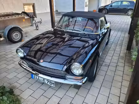 Fiat 124 Spider 