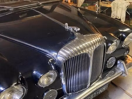 Daimler DS420 