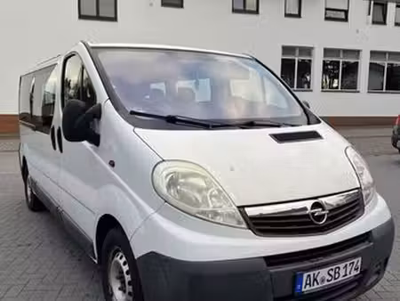 Opel Vivaro 2.5