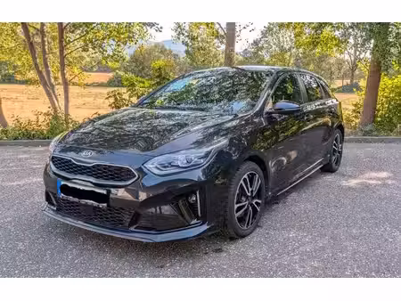 Kia Ceed 1.6 CRDi 136 GT Line