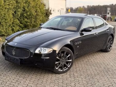 Maserati Quattroporte 