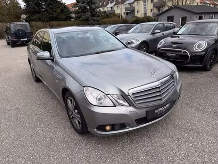 Mercedes-Benz Classe E E 200