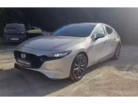 Mazda Mazda3 2.5 Skyactiv 140 Centre Line