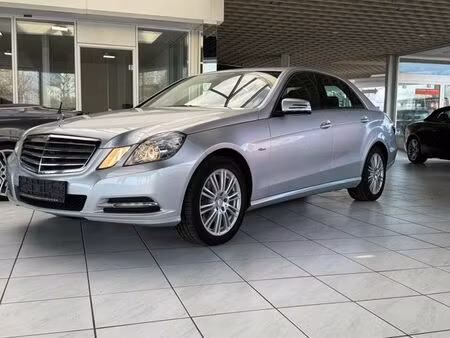 Mercedes-Benz Classe E E 350 E V6 3.0 CDI 265 4Matic