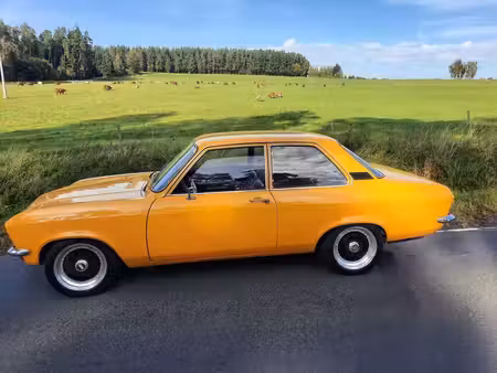 Opel Ascona 