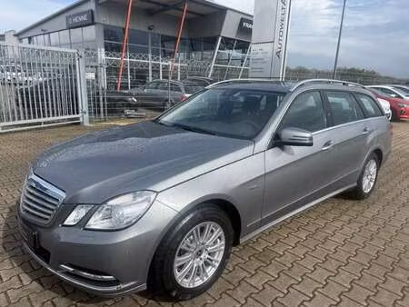 Mercedes-Benz Classe E E 200