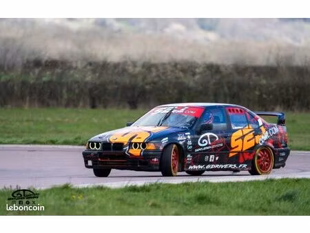 BMW Série 3 323i 115
