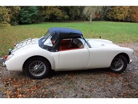 MG MGA 
