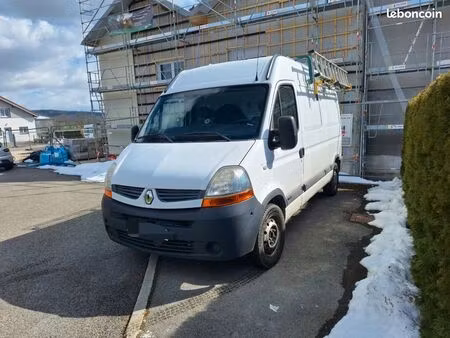 Renault Master 2.5 dCi 120