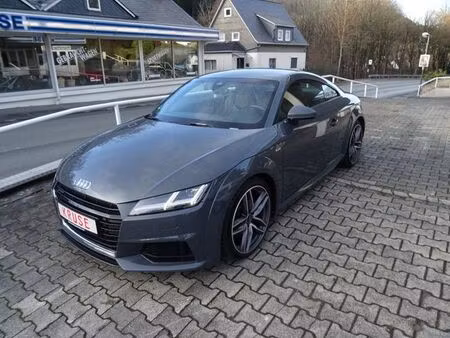 Audi TT 