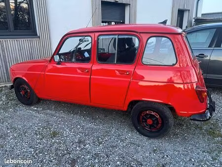 Renault R4 4L