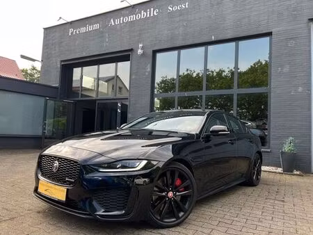 Jaguar XE P250 2.0 250 R Dynamic