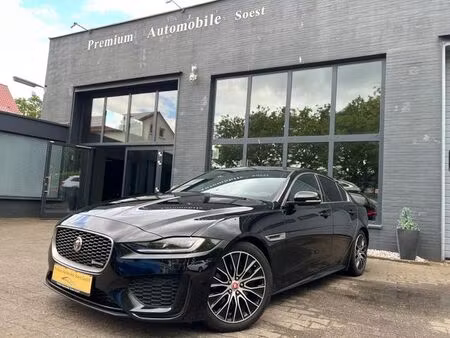 Jaguar XE P250 2.0 250 R Dynamic SE