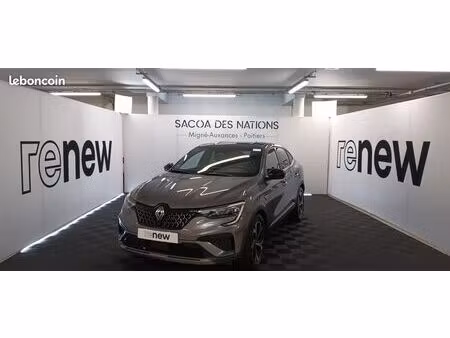 Renault Arkana E-Tech 1.6 145 Techno