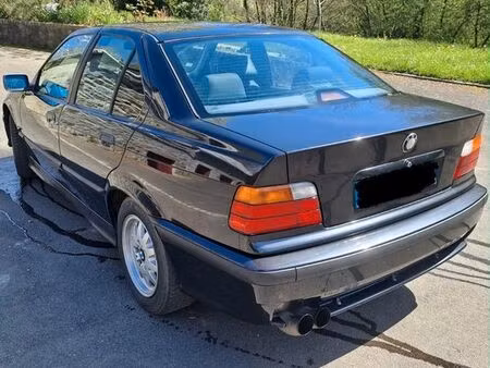 BMW Série 3 318i 1.8 115