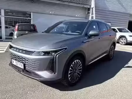 Omoda C9