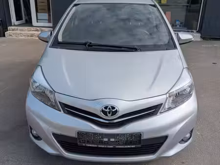 Toyota Yaris 1.0 VVT-i 69 L