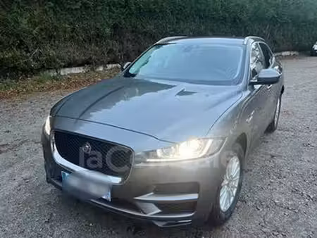 Jaguar F-Pace D180 2.0 180 Prestige 4x4