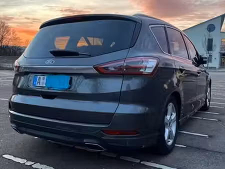 Ford S-Max 2.0 TDCi Titanium S