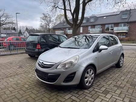 Opel Corsa 1.2 86 Satellite