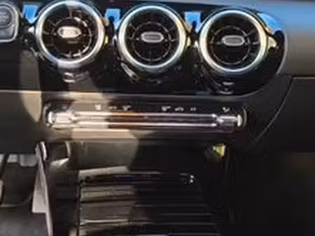 Mercedes-Benz Classe A A 180 1.3 136