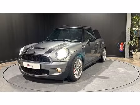 Mini Mini John Cooper Works 1.6 211