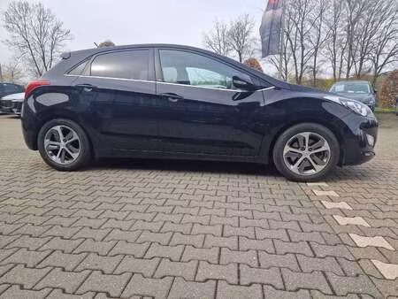 Hyundai i30 1.6 CRDi 110